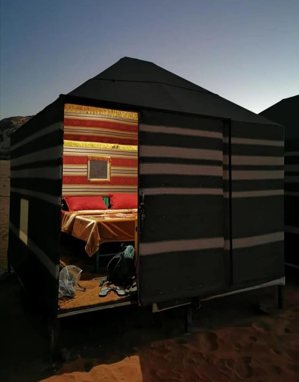 Wadi Rum Local Guide Camp ภายนอก รูปภาพ